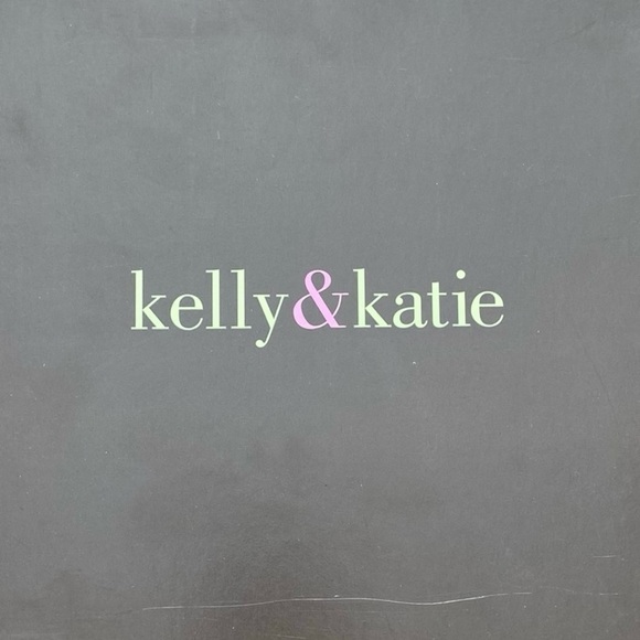 Kelly & Katie Vibrant Pink and Orange Floral Heels - Picture 10 of 11